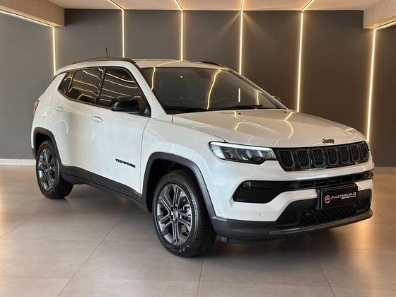 JEEP COMPASS 1.3 T270 TURBO FLEX LONGITUDE AT6